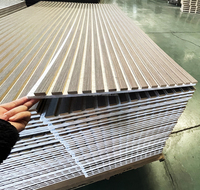 Panel Dinding Kayu Slat Peredam Suara Harga Pabrik Langsung dengan Lapisan PET, Panel Akustik Kayu Slat Dekoratif Internal