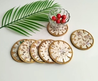 Meistverkaufte, farbenfrohe, runde Untersetzer im Bohemian-Stil aus Rattan mit Muscheldesign, 10 cm, für Teetische und Getränkebecher