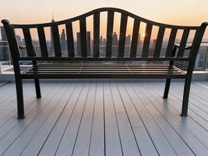 <span class=keywords><strong>Banc</strong></span> de parc en aluminium moulé au design moderne, mobilier de jardin d'extérieur pour utilisation en terrasse, style métallique avec <span class=keywords><strong>panneau</strong></span> en bois - Product Image 3