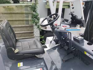 Carretilla elevadora de segunda mano TCM FD100 usada de 10 toneladas con buen mantenimiento a buen precio - Product Image 6