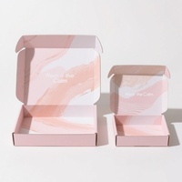 Boîte-cadeau pliable en papier ondulé rose avec logo personnalisé Emballage cosmétique de luxe pour l'expédition Conception de boîte postale durable