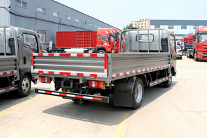 Sinotruck HOWO 140hp 4.15M <span class=keywords><strong>5</strong></span> tấn đơn hàng phẳng DIESEL 4x2 Euro <span class=keywords><strong>6</strong></span> xe tải nhẹ mới tải trọng cao - Product Image 3