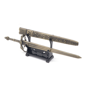 Jeux <span class=keywords><strong>Elden</strong></span> <span class=keywords><strong>Ring</strong></span>, épée jouet <span class=keywords><strong>en</strong></span> métal pleine grandeur, <span class=keywords><strong>alliage</strong></span> de zinc, gadgets, petite épée de 22 cm - Product Image 1