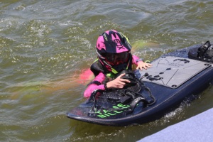 Planche de <span class=keywords><strong>surf</strong></span> électrique puissante TAME BILLOW YH-ES02 15KW, vitesse de 50 km/h, aucune profondeur d'eau minimale requise, <span class=keywords><strong>surf</strong></span> <span class=keywords><strong>super</strong></span> libre - Product Image 3