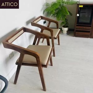 เก้าอี้คาตาคานะที่วางแขนทำจากไม้หนัง PU มีที่วางแขนดีไซน์เนอร์เฟอร์นิเจอร์ร้านอาหารทันสมัย - Product Image 3