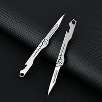 EDC Mini couteau pliant portable et compact Porte-clés en alliage de titane Coupe-papier express Ouvre-bouteille pour survie chasse en plein air
