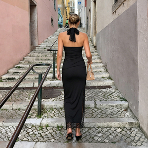 Robe longue de soirée élégante noire en dentelle patchwork style bustier à licou, sexy, avec fente haute pour femme - Product Image 2