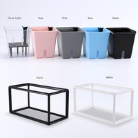 Pot de fleurs auto-arrosant moderne en plastique coloré pour plantes d'intérieur et succulentes