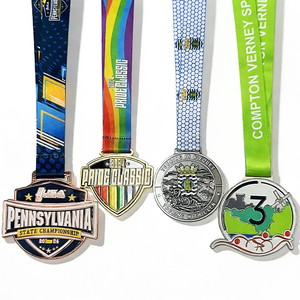 Fabricant de médailles Médailles d'honneur personnalisées bon marché en <span class=keywords><strong>métal</strong></span> 3D plaqué or moulé sous pression Médaille de course sportive avec ruban - Product Image 2