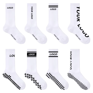 Muestra gratis de calcetines deportivos finos para hombre con logotipo personalizado de posición inferior de verano para calcetines de fútbol antideslizantes para fútbol - Product Image 3