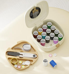 Kit <span class=keywords><strong>de</strong></span> couture portable magnétique pour les voyages - Ensemble complet <span class=keywords><strong>d</strong></span>'aiguilles <span class=keywords><strong>et</strong></span> <span class=keywords><strong>de</strong></span> fils avec des fournitures <span class=keywords><strong>de</strong></span> couture pour adultes <span class=keywords><strong>et</strong></span> <span class=keywords><strong>d</strong></span>ébutants - Product Image 5