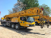 Grue mobile sur camion XCT60L6 de 60 tonnes, hauteur de levage maximale de 71 m, flèche de 16 m, transmission intégrale 6x6, grue hydraulique