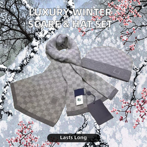 Set di Berretto Invernale di Lusso in Jacquard per Uomo e <span class=keywords><strong>Donna</strong></span>, Cappello con Stampa Skateboard, <span class=keywords><strong>Sciarpa</strong></span> Lunga in Lana Nera e <span class=keywords><strong>Guanti</strong></span> - Product Image 2