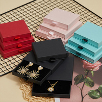 Boîte-Tiroir en Papier Rouge Personnalisable pour Bijoux, Boucles d'Oreilles, Bracelets et Colliers – Coffret Cadeau de Luxe