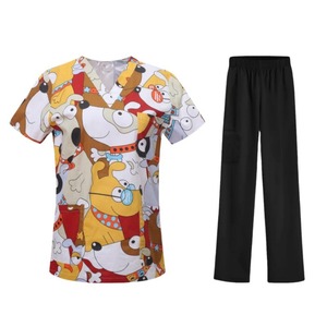 Ensembles imprimés uniforme multicolore et femmes Logo personnalisé respirant hôpital soins infirmiers gommage ensembles imprimés hauts col en v hôpital - Product Image 3