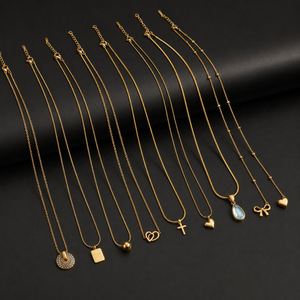 Collier Pendentif Femme Tendance en Acier Inoxydable Plaqué Or 18K, Motifs Cœur, Lettre, Carré, Goutte d'Eau, Nœud, Chaîne Serpent – Édition US - Product Image 1