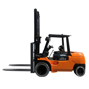 Nuevas Carretillas Elevadoras Toyota FD30 de 3 Toneladas, Diésel, Baratas, de Hainan, con Mástil de Tres Etapas, para Terreno Accidentado - Product Image 1