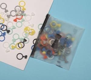 Bolsa pequeña con cierre hermético para ropa interior femenina, sujetadores, protector solar, mascarillas, calcetines y pequeños juguetes. - Product Image 5