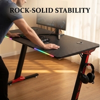 Bureau de jeu et de travail AOR GTX-C3 avec éclairage LED RGB, porte-gobelets et supports pour casque - Plateau en bois, vente en gros usine