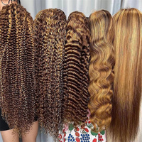 Perruques longues bouclées pré-épilées en cheveux Remy, cheveux péruviens pour perruque Lace Front à ondulations profondes et mèches.