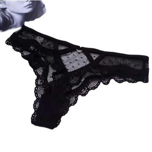 Culottes triangulaires sexy à pois en dentelle pour femmes, exportées en Europe et aux États-Unis, transparentes, taille basse, en maille, string séduisant. - Product Image 5