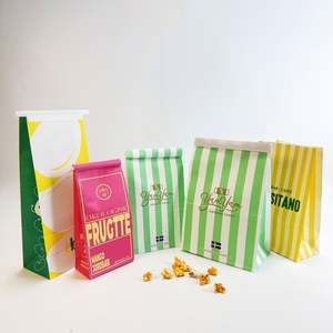 Bolsa de Papel para Palomitas Ecológica con Ventana, con Cierre Metálico Antigrasa y Rayas Rojas y Amarillas, Personalizable con LOGO - Product Image 1