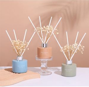 Difusor de Aromas con Varillas de Caña y Flores Reales Preservadas de 120 ml, Fragancia para Dormitorio, Baño, Hogar y Oficina - Product Image 1