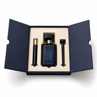 Boîte à parfum en papier avec couvercle incurvé et bordure champagne pour une présentation de luxe des parfums, présentoir haut de gamme
