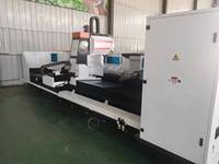 Centre d'usinage CNC 5,5 kW BT30 pour profilés en aluminium, centre de perçage et de taraudage CNC