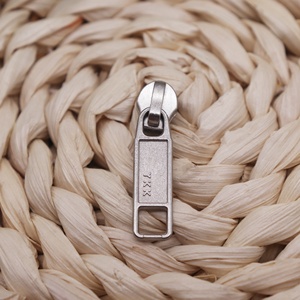 Glissières de <span class=keywords><strong>fermeture</strong></span> <span class=keywords><strong>éclair</strong></span> en métal <span class=keywords><strong>YKK</strong></span> de haute qualité, vente en gros d'usine - Product Image 3