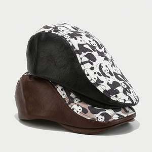 Boina de Diseño de Marca Famosa, Estilo Otoño-Invierno, con Detalles de Panda en Cuero Sintético, Parte Superior Plana - Product Image 4