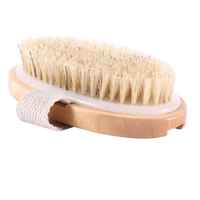 Brosse de bain en bois détachable OEM avec poils de sanglier naturels et sangle de maintien pour exfolier la peau sèche