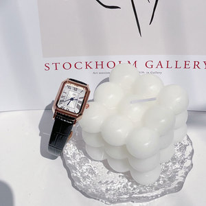 <span class=keywords><strong>Orologio</strong></span> di Lusso <span class=keywords><strong>Dorato</strong></span> da <span class=keywords><strong>Donna</strong></span>, <span class=keywords><strong>Orologio</strong></span> Quadrato alla Moda, Elegante <span class=keywords><strong>Orologio</strong></span> da <span class=keywords><strong>Donna</strong></span> al Quarzo Impermeabile - Product Image 2