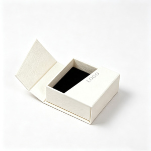 Boîte à bijoux en papier de luxe, fermeture magnétique, écologique, durable, en kraft rigide gaufré, logo personnalisé, recyclable, vente en gros - Product Image 1