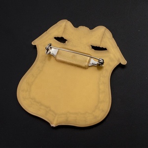 Médaille personnalisée en plastique moulé par injection, finition or et argent brillant, pour le bureau du shérif, éco-responsable et patriotique, modèle Junior Deputy - Product Image 3