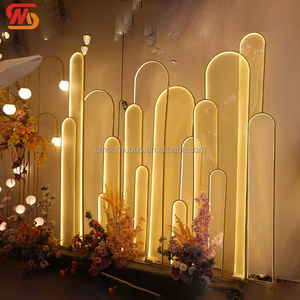 Fondo de Metal Dorado Portátil y Económico para Decoración de Bodas, con Luz LED - Product Image 3