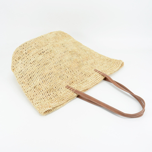<span class=keywords><strong>Sac</strong></span> fourre-tout en paille de <span class=keywords><strong>raphia</strong></span> naturel crocheté à la main pour la plage d'été - Product Image 4
