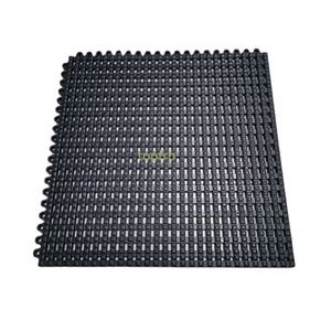 Tapis de sol industriel en PVC qui fuit pour atelier de lavage de voiture - Product Image 1