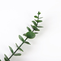 Satu Bundel Daun Eucalyptus Buatan untuk Dekorasi Pernikahan dan Rumah, Bunga Buatan, Tanaman Hijau