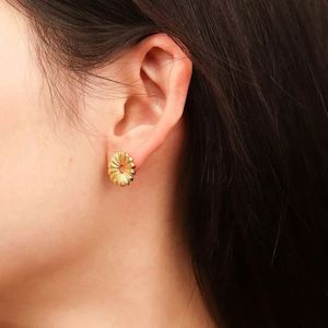 <span class=keywords><strong>Orecchini</strong></span> Pendenti Chris April Daisy in Argento Sterling 925 Placcati Oro 18k con Ciondolo a Fiore Opaco - Product Image 4