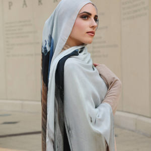 2025 haute qualité doux léger respirant Modal coton imprimé Hijab Floral Islam châle femmes musulmanes Logo personnalisé Service Eid - Product Image 3