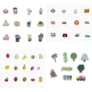 Patchs brodés en feutre miniatures personnalisés avec logo animal mignon, design populaire pour vêtements d'enfants - Product Image 2