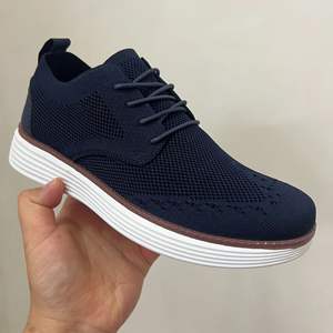 Chaussures et chaussettes de sport décontractées personnalisées pour hommes avec tissu en maille Chaussures décontractées légères à la mode et à la mode - Product Image 1