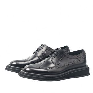 Chaussures en cuir véritable pour hommes, de luxe, de haute qualité, tendance, décontractées, à la mode, à semelle épaisse, légères, en vente - Product Image 1