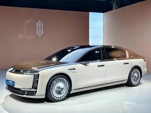 MAEXTRO S800 Modelo 2025 Híbrido <span class=keywords><strong>de</strong></span> Rango Extendido, Batería <span class=keywords><strong>de</strong></span> Alta Potencia <span class=keywords><strong>de</strong></span> 65 kWh, 4 Asientos, 340 KM <span class=keywords><strong>de</strong></span> Autonomía, Vehículo Recién Comprado - Product Image 2