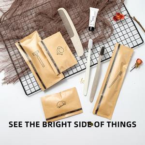 Ensemble de toilette écologique pour hôtel Matériau PET jetable Brosse à dents recyclable Peigne Bonnet de bain - Product Image 4