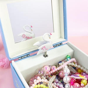 Caja Musical Giratoria con Diseño de Cisne Romántico YIYU, de Papel Ecológico, con Espejo, para Guardar Joyas, Regalo Personalizado para Niñas - Product Image 6