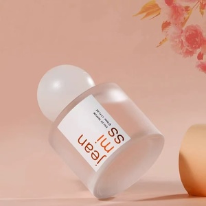 Elegante Spray de Fragancia para Mujer, Aroma Fresco y Natural de Larga Duración, Ligero para Cuerpo y Hogar - Product Image 1