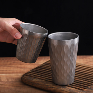 DF Wholesale - Taza de Café Moderna de Doble Pared de Acero Inoxidable 304 de 550 ml, Acabado Plateado y Dorado, para Regalos Empresariales - Product Image 4