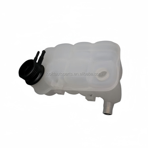 Réservoir de trop-plein de liquide de refroidissement du radiateur, bouteille de trop-plein SZW-SU-001 4914065J00, réservoir d'expansion pour SUZUKI <span class=keywords><strong>GRAND</strong></span> <span class=keywords><strong>VITARA</strong></span> II - Product Image 6